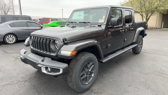 2024 Jeep Gladiator Sport in Columbus, OH - Coughlin Automotive