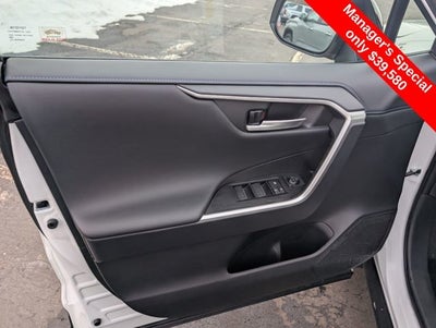 2025 Toyota RAV4 Hybrid XSE