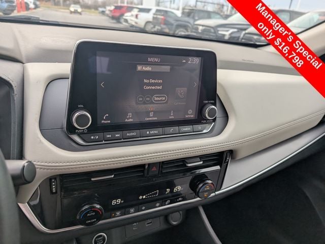 2021 Nissan Rogue SV