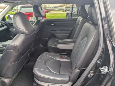 2024 Toyota Highlander XLE
