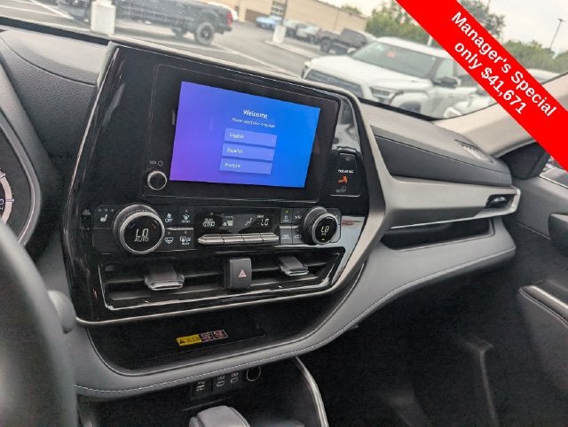 2025 Toyota Highlander XLE