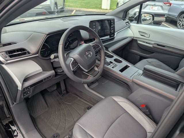 2024 Toyota Sienna XSE 7 Passenger