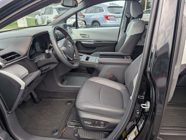 2024 Toyota Sienna XSE 7 Passenger