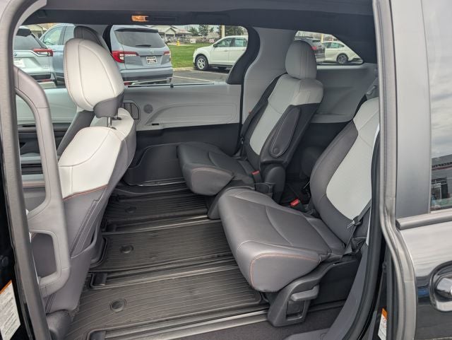 2024 Toyota Sienna XSE 7 Passenger