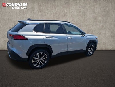 2025 Toyota Corolla Cross XLE