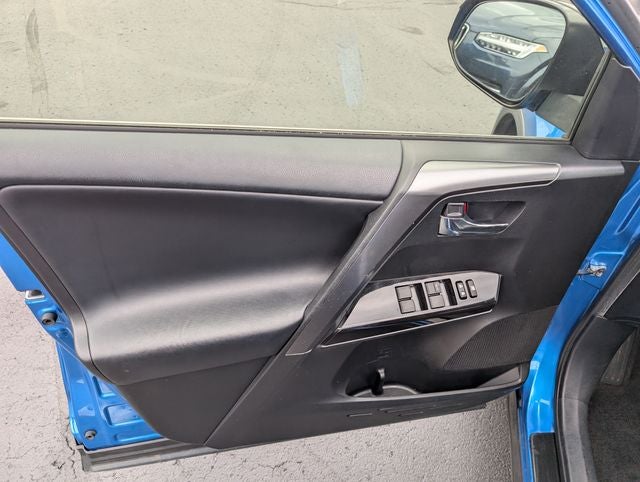 2016 Toyota RAV4 SE