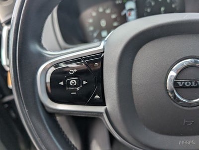 2021 Volvo XC90 T6 Momentum