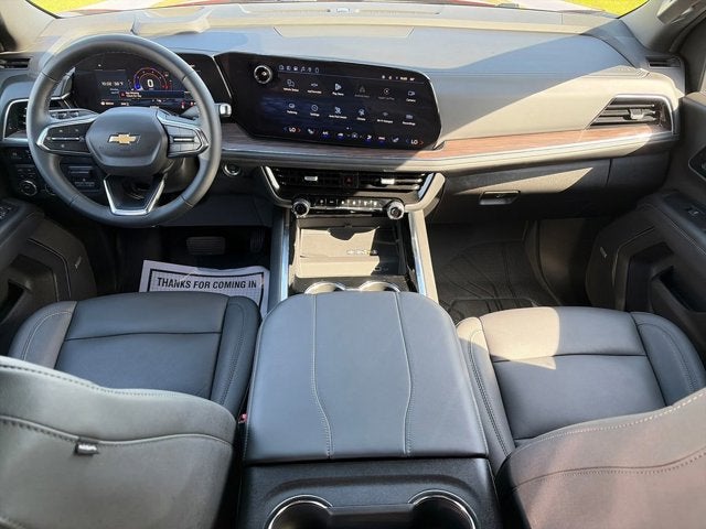 2025 Chevrolet Suburban LT