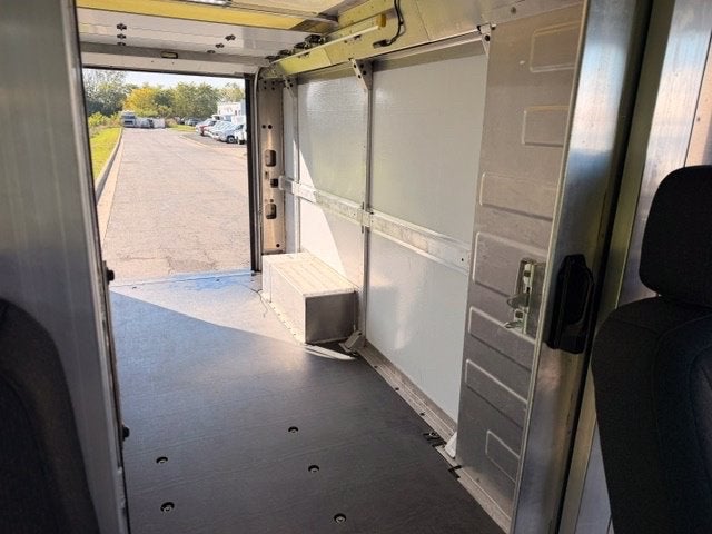 2024 BrightDrop Zevo 600 Base