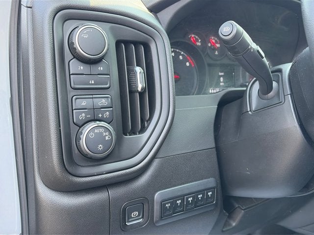 2025 Chevrolet Silverado 2500HD 4WD Crew Cab 159" Custom