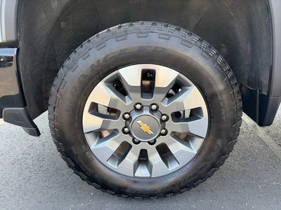 2025 Chevrolet Silverado 2500HD 4WD Crew Cab 159" Custom