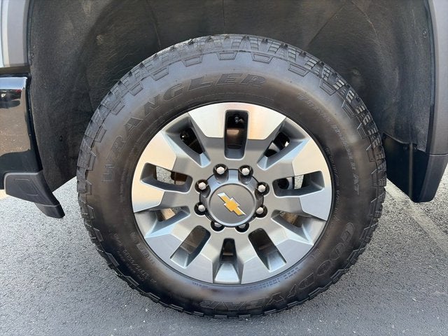 2025 Chevrolet Silverado 2500HD 4WD Crew Cab 159" Custom