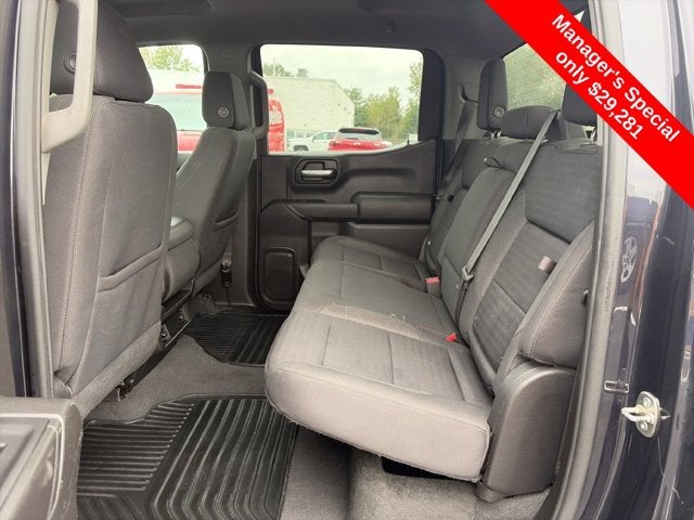 2023 Chevrolet Silverado 1500 4WD Crew Cab 147" Custom