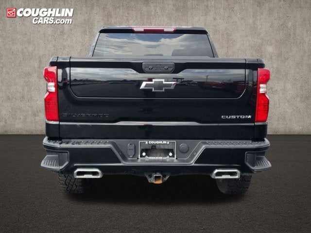 2023 Chevrolet Silverado 1500 Custom Trail Boss