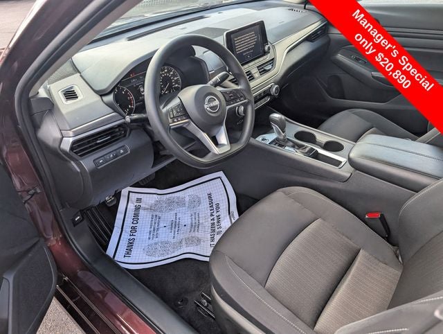 2025 Nissan Altima SV