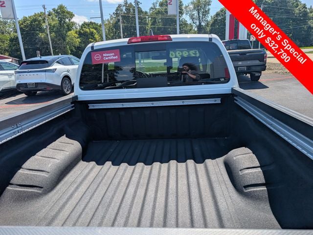 2025 Nissan Frontier SV