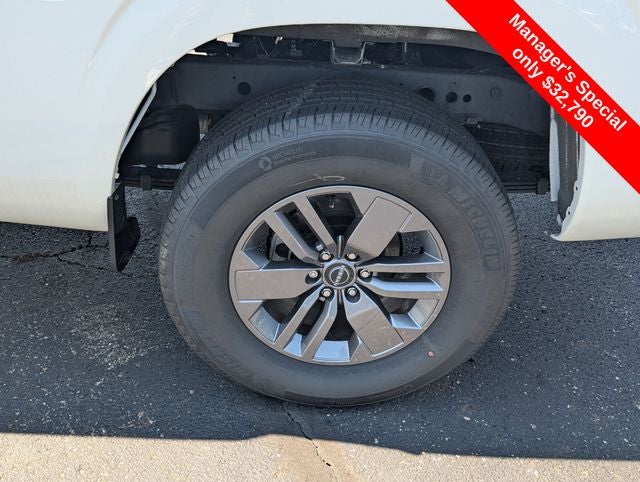 2025 Nissan Frontier SV