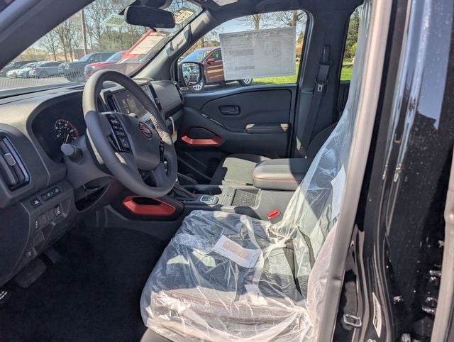 2026 Nissan Frontier PRO-4X w/R Package