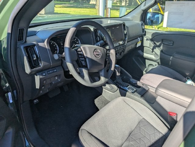 2027 Nissan Frontier SV