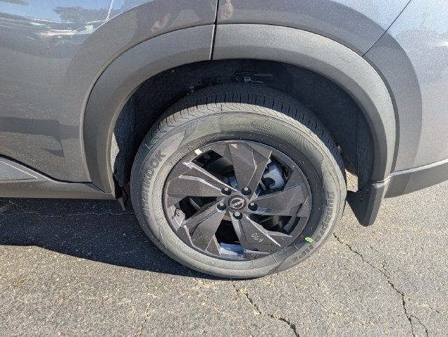 2027 Nissan Rogue SV