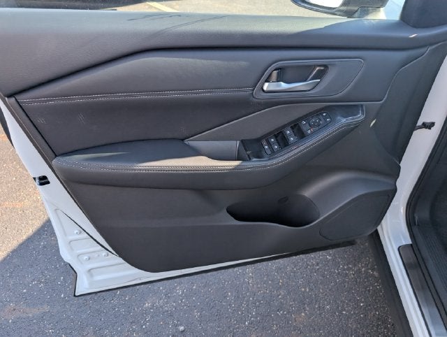 2027 Nissan Rogue Dark Armor