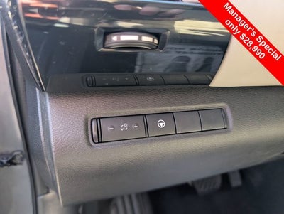 2024 Nissan Pathfinder SV