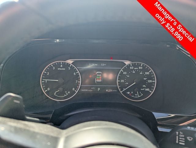 2024 Nissan Pathfinder SV