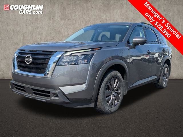 2024 Nissan Pathfinder SV