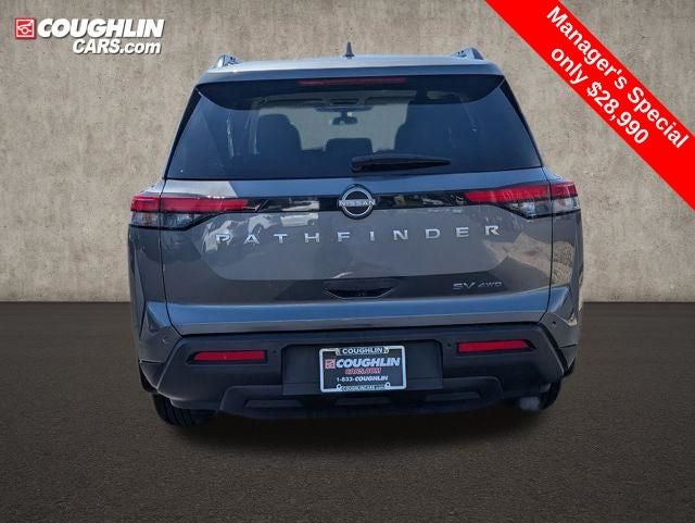 2024 Nissan Pathfinder SV