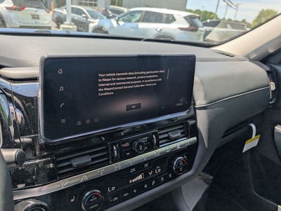 2026 Nissan Pathfinder SV
