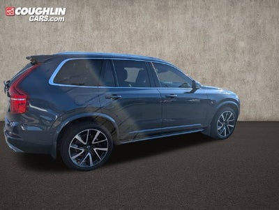 2021 Volvo XC90 Momentum