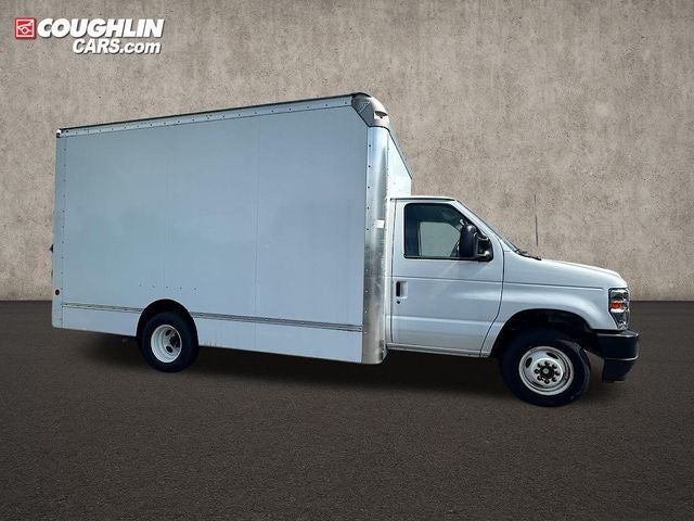 2024 Ford E-450SD Base