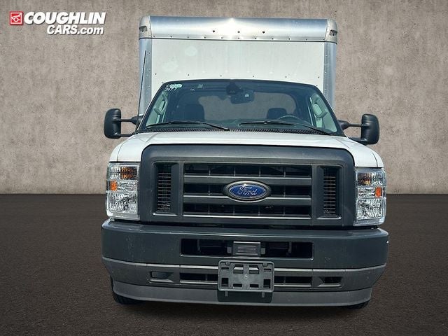 2024 Ford E-450SD Base