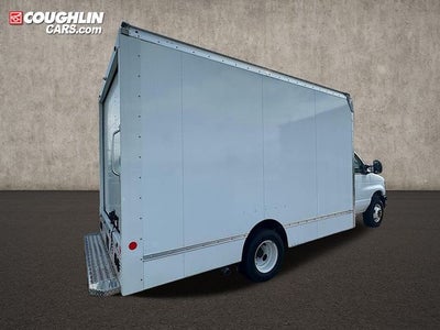 2024 Ford E-450SD Base