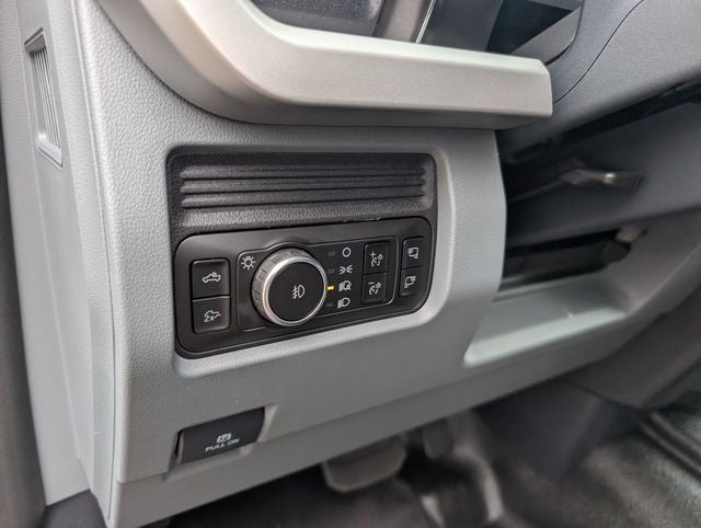 2027 Ford F-250SD XLT