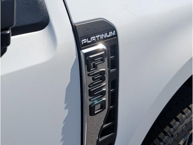 2025 Ford Super Duty F-350 Platinum