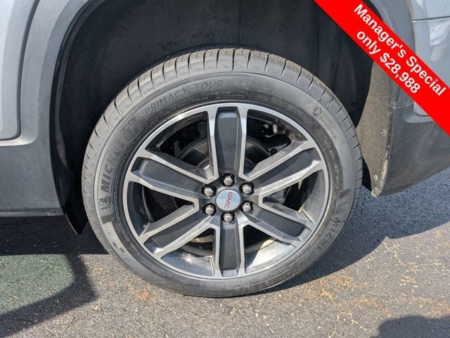 2023 GMC Acadia SLT