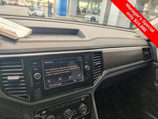 2023 Volkswagen Atlas 3.6L V6 SE w/Technology