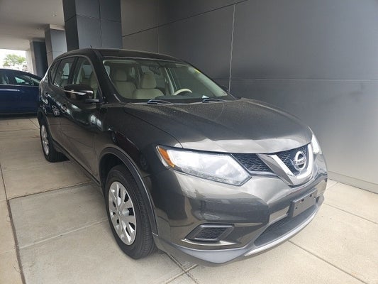 2014 Nissan Rogue S in Columbus, OH - Coughlin Automotive