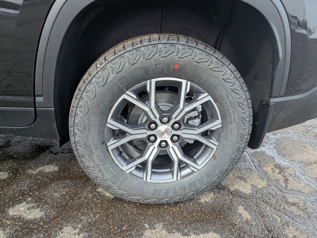 2026 GMC Acadia AWD AT4