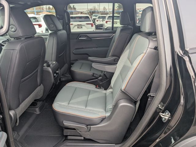 2026 GMC Acadia AWD AT4