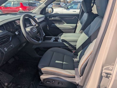 2026 GMC Acadia AWD AT4