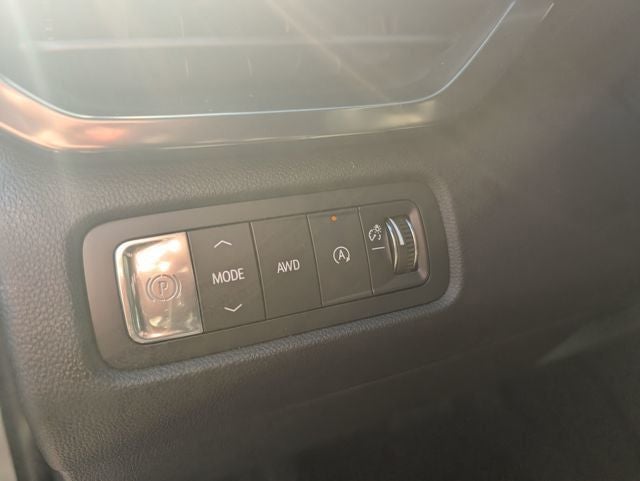 2026 GMC Acadia AWD AT4