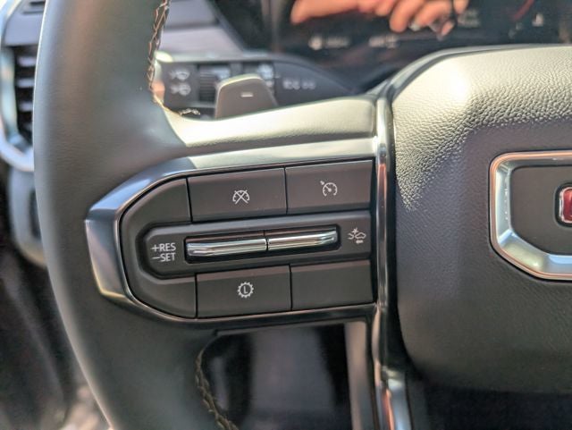 2026 GMC Acadia AWD AT4