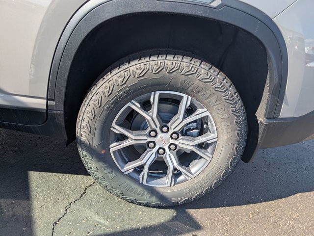 2026 GMC Acadia AWD AT4