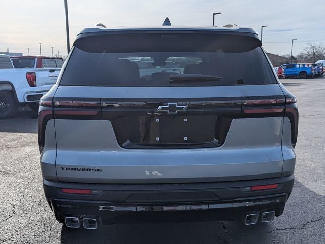 2026 Chevrolet Traverse FWD LT