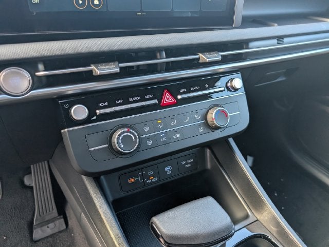 2027 Hyundai Santa Cruz SE