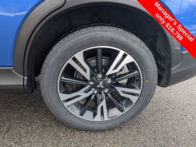 2023 Mitsubishi Eclipse Cross Base