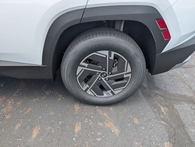 2026 Hyundai Tucson Hybrid Blue SE