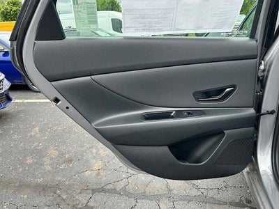 2025 Hyundai Elantra Hybrid SEL Sport